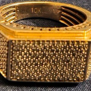 10K Gold Rings With 1.1 Carats Of Diamonds!